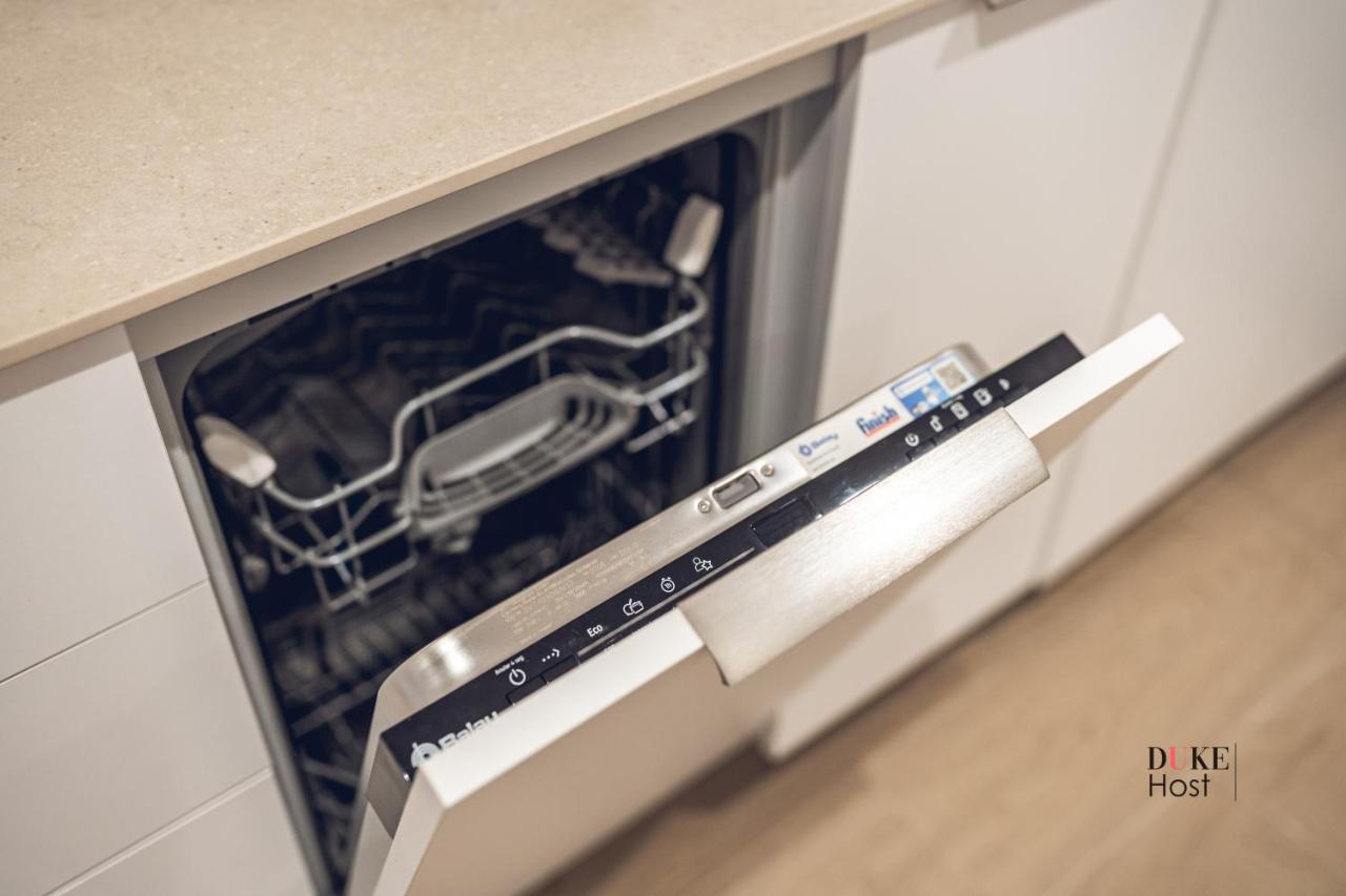 Castilla Luxury 1B Apartment マドリード エクステリア 写真