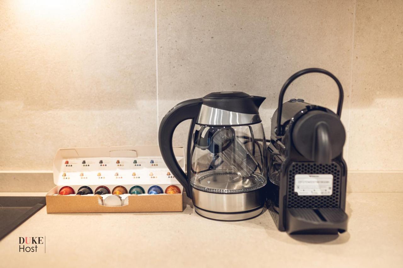 Castilla Luxury 1B Apartment マドリード エクステリア 写真